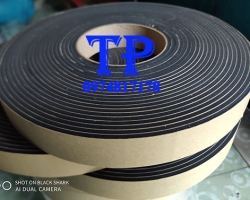 Ron xốp 1 mặt keo